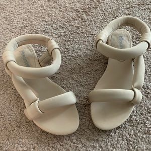 Jeffrey Campbell’s fabric sandals size 6